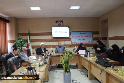 نشست صمیمی رئیس دانشگاه فرهنگیان مازندران با اساتید ودانشجومعلمان پردیس فاطمه  زهرا(س) ساری