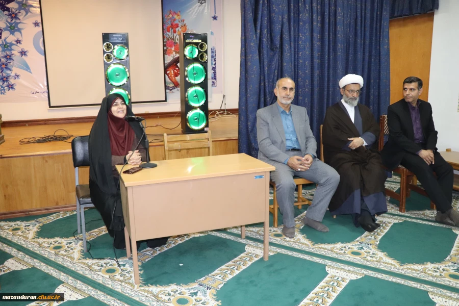 نشست صمیمی رئیس دانشگاه فرهنگیان مازندران با اساتید ودانشجومعلمان پردیس فاطمه  زهرا(س) ساری 2