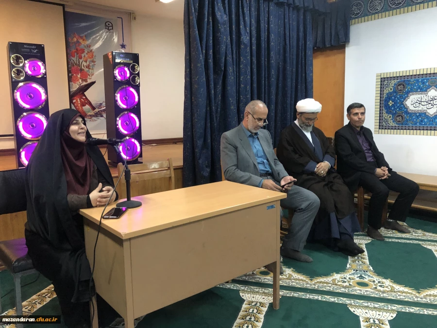 نشست صمیمی سرپرست محترم دانشگاه فرهنگیان استان مازندران با اساتید، کارکنان و دانشجویان 12