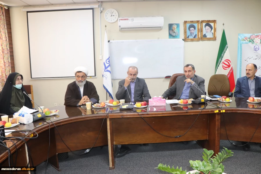 نشست صمیمی رئیس دانشگاه فرهنگیان مازندران با اساتید ، دانشجویات وکارکنان مرکز شهیدرجائی بابل   2