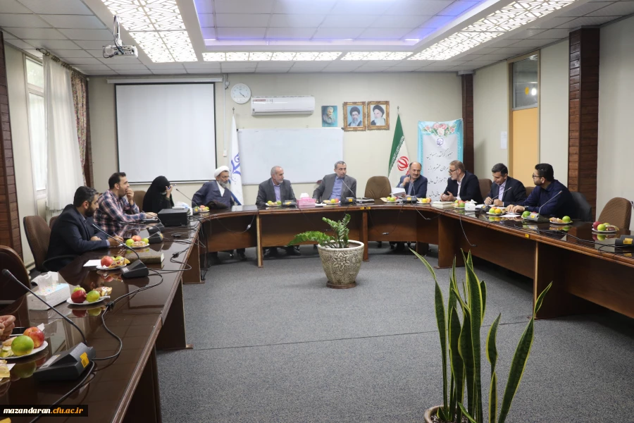 نشست صمیمی رئیس دانشگاه فرهنگیان مازندران با اساتید ، دانشجویات وکارکنان مرکز شهیدرجائی بابل   3