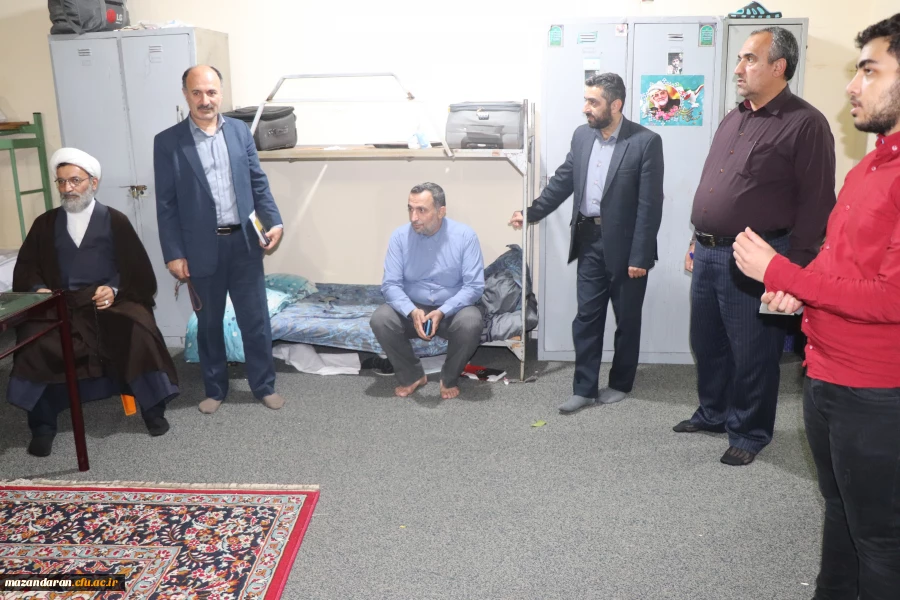 نشست صمیمی رئیس دانشگاه فرهنگیان مازندران با اساتید ، دانشجویات وکارکنان مرکز شهیدرجائی بابل   5