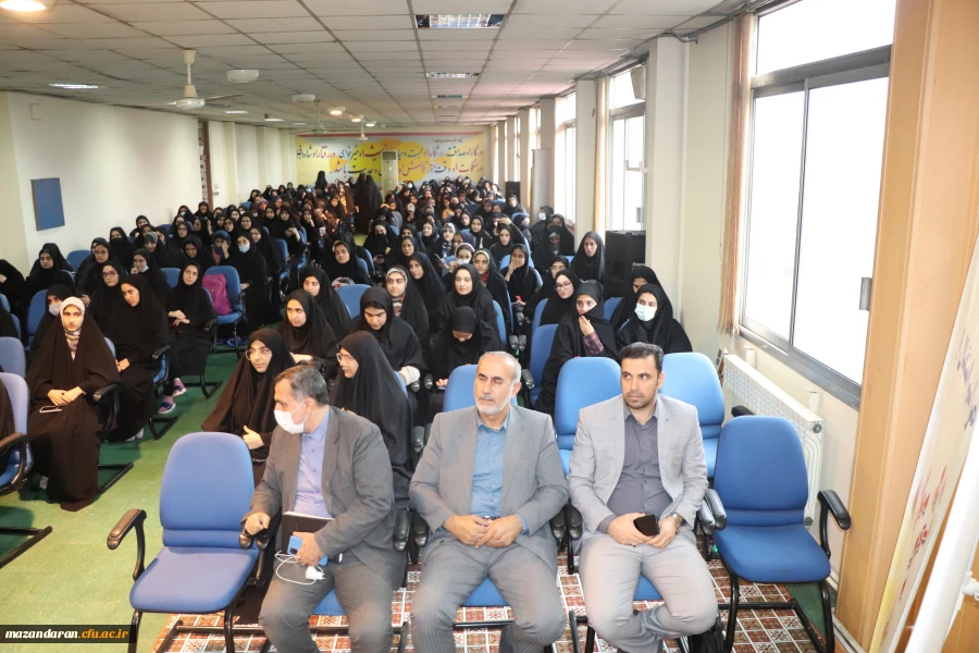 نشست صمیمی رئیس دانشگاه فرهنگیان مازندران با  دانشجویات وکارکنان مرکز حضرت فاطمه (س) قائمشهر   2