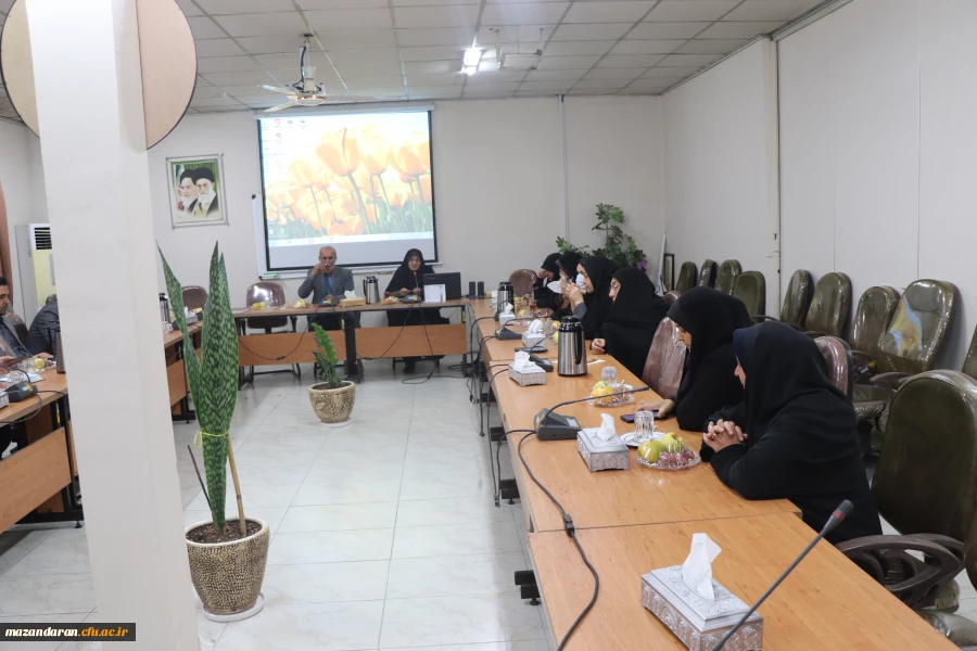 نشست صمیمی رئیس دانشگاه فرهنگیان مازندران با  دانشجویات وکارکنان مرکز حضرت فاطمه (س) قائمشهر   2