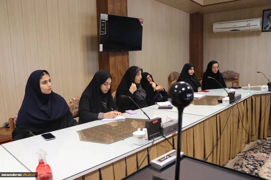 جلسه شورای  اموردانشجویی پردیس ها ومراکز تابعه استان 4