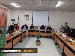 جلسه هم اندیشی اساتید و مدیران مدارس مجری کاروزی  4