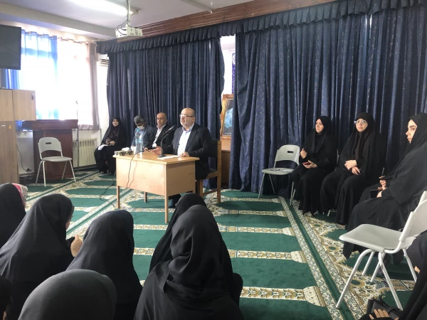 جلسه مسئولین هسته گزینش اداره کل آموزش و پرورش با دانشجو معلمان 7