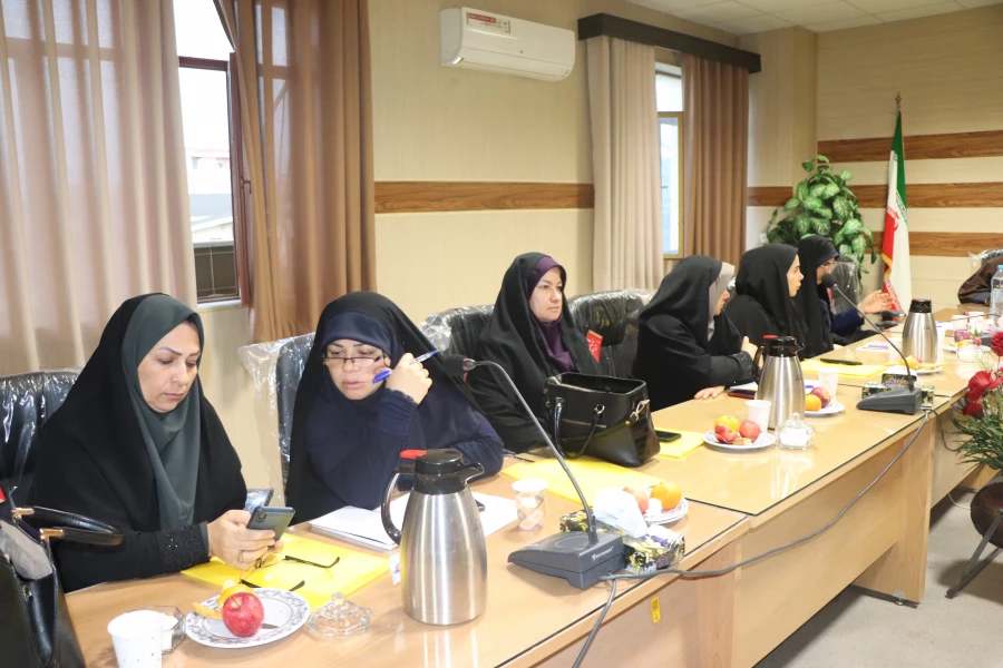 نشست صمیمی رئیس دانشگاه فرهنگیان مازندران با  دانشجویات وکارکنان پردیس فاطمه زهرا س ساری  5