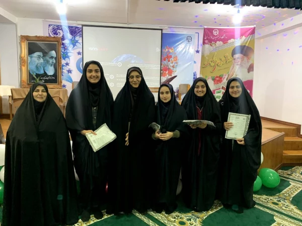 -2005000448_930915717