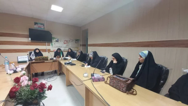 برگزاری نشست با دبیران کانون های فرهنگی و انجمن های علمی منتخب پردیس 5