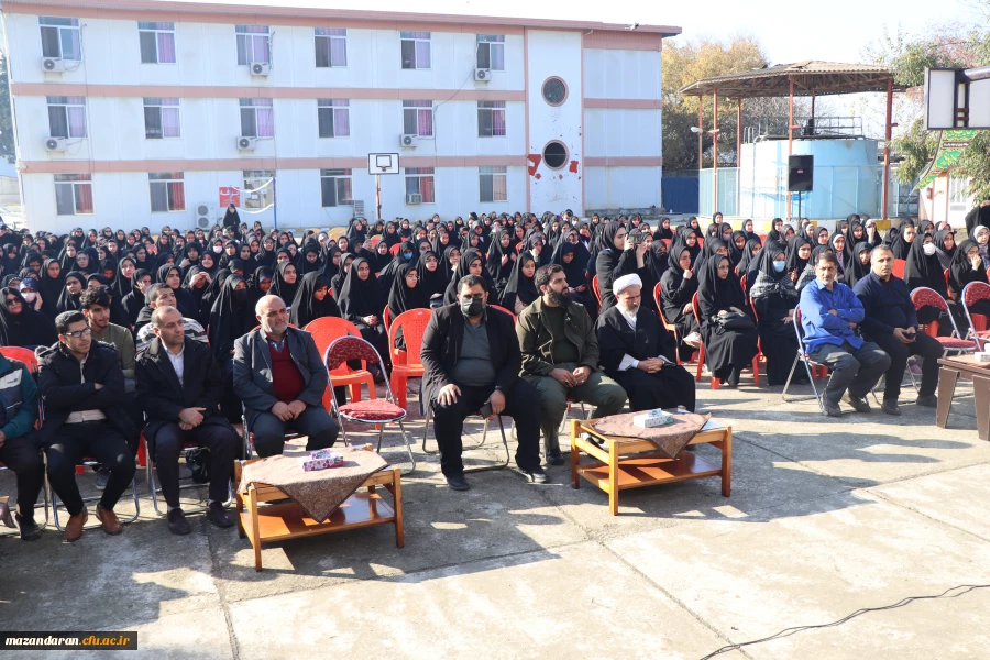 وداع وتشییع با پیکر شهید خوش نام در مرکز حضرت فاطمه قائمشهر 4