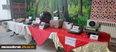 برگزاری نمایشگاه وسایل کمک آموزشی به مناسبت هفته پژوهش 