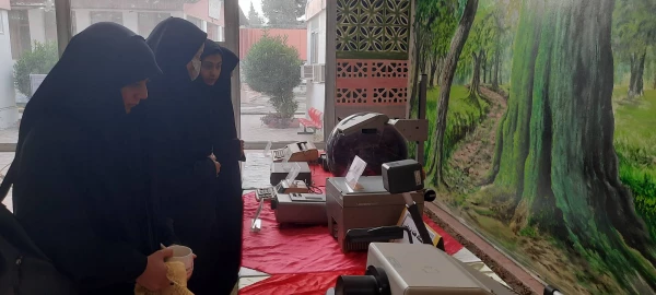 برگزاری نمایشگاه وسایل کمک آموزشی به مناسبت هفته پژوهش  3