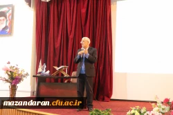   تجلیل از نفرات برتر پژوهشی پردیس هاومراکز تابعه دانشگاه فرهنگیان   3