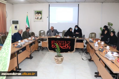 جلسه هم اندیشی رئیس دانشگاه فرهنگیان اساتید مرکز حضرت فاطمه س قائمشهر