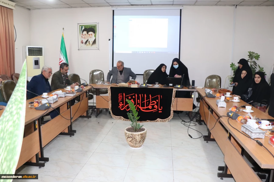 جلسه هم اندیشی رئیس دانشگاه فرهنگیان اساتید مرکز حضرت فاطمه س قائمشهر 2
