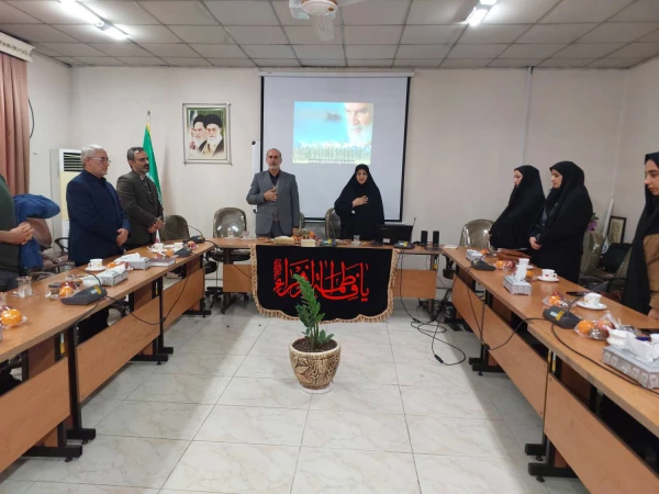 جلسه هم اندیشی رئیس دانشگاه فرهنگیان اساتید مرکز حضرت فاطمه س قائمشهر 2