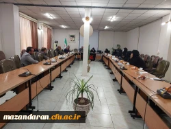 جلسه هم اندیشی رئیس دانشگاه فرهنگیان اساتید مرکز حضرت فاطمه س قائمشهر 4