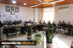 جلسه هم اندیشی رئیس دانشگاه فرهنگیان با اساتید مرکز بیت الهدی آمل 2