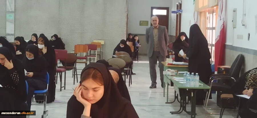 حضور دکتر مهدوی مدیریت امور پردیسهای استان مازندران در سالن برگزاری امتحانات مرکز بیت الهدی آمل  3