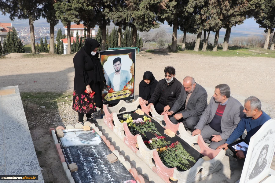 شرکت درمراسم ترحیم دانشجو معلم محمد امین عاشورپور
 6