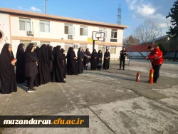 کلاس آموزشی و مانور عملی مقابله با آتش  2