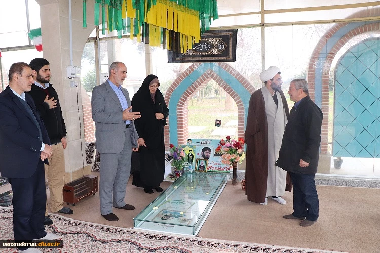دیدار با خانواده محترم شهدا  دانشجو معلم به مناسبت دهه مبارک فجر  4