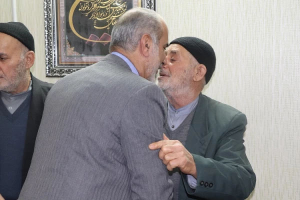 دیدار با خانواده محترم شهدا  دانشجو معلم به مناسبت دهه مبارک فجر  6