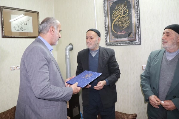 دیدار با خانواده محترم شهدا  دانشجو معلم به مناسبت دهه مبارک فجر  7