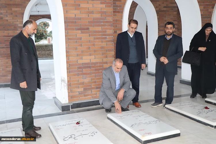 دیدار با خانواده محترم شهدا  دانشجو معلم به مناسبت دهه مبارک فجر  9