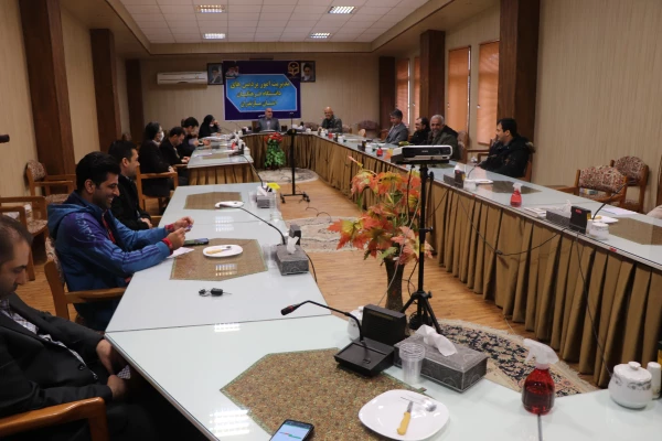 نشست رئیس دانشگاه فرهنگیان مازندران با کارکنان پردیس دکتر شریعتی سار ی  6