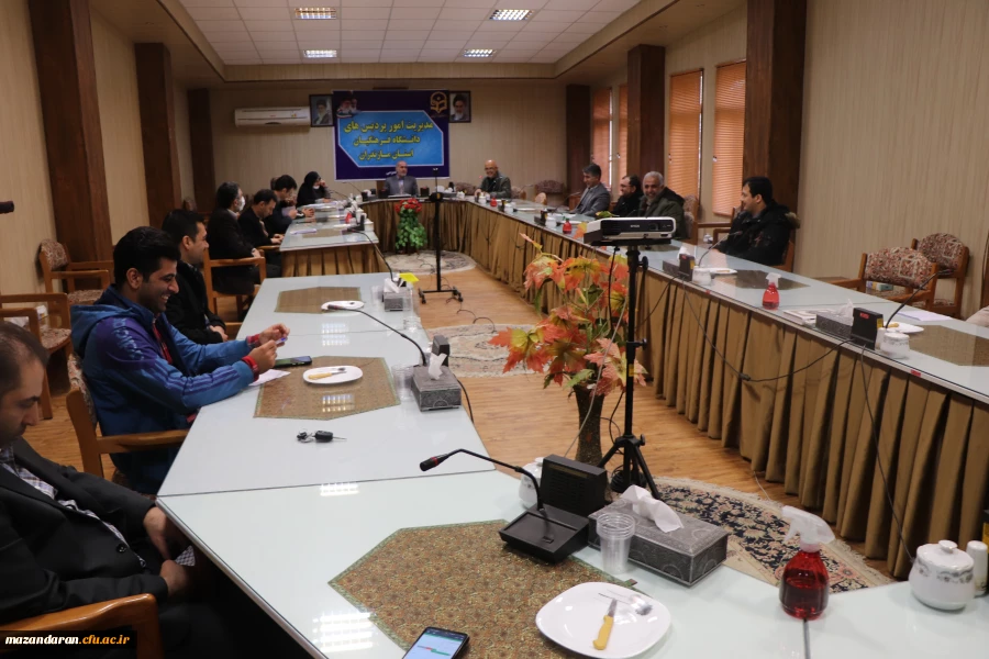 نشست رئیس دانشگاه فرهنگیان مازندران با کارکنان پردیس دکتر شریعتی سار ی  6