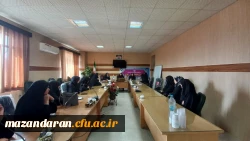 جلسه هم اندیشی با حضور ریاست پردیس فاطمه الزهرا(س) ساری 2