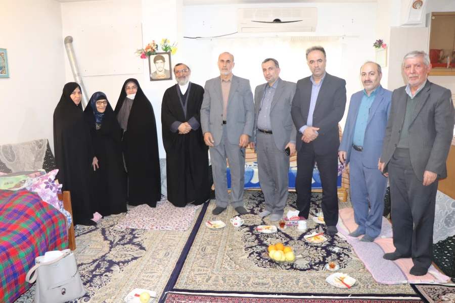 جلسه اداری ونشست صمیمی رئیس دانشگاه فرهنگیان مازندران با دانشجویان واساتید مرکز مطهری نوشهر 6