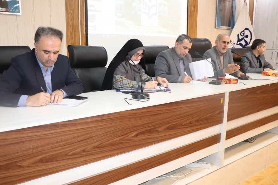 جلسه اداری ونشست صمیمی رئیس دانشگاه فرهنگیان مازندران با دانشجویان واساتید مرکز مطهری نوشهر 7