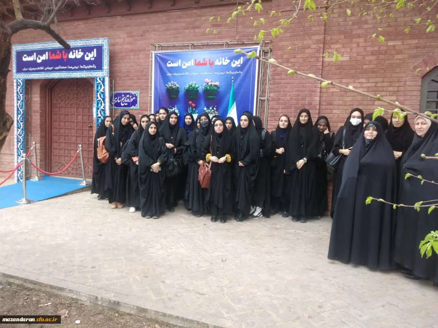 بازدید دانشجویان پردیس فاطمه الزهرا از نمایشگاه دستاورد های حراست کل استان 2