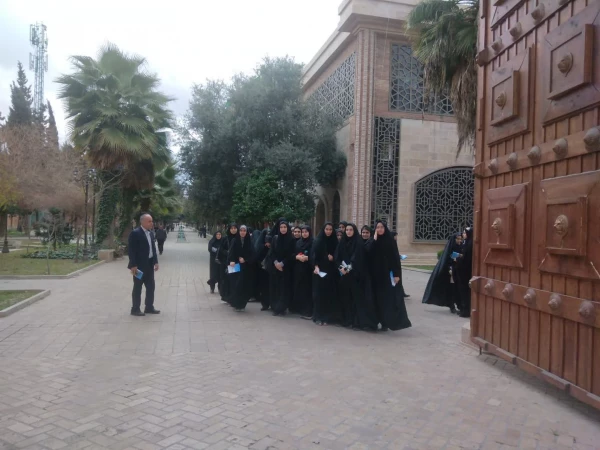 بازدید دانشجویان پردیس فاطمه الزهرا از نمایشگاه دستاورد های حراست کل استان 3