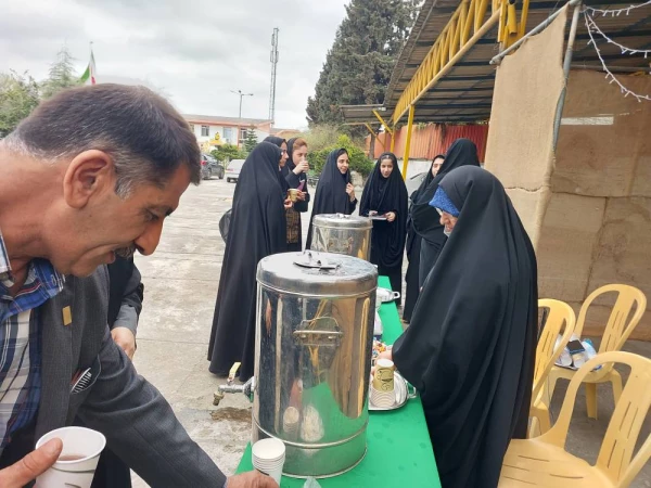  ایستگاه صلواتی با همکاری پرسنل مرکز حضرت فاطمه (س) قائمشهر  2