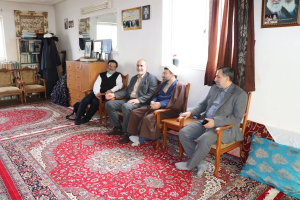 عیادت رئیس دانشگاه فر هنگیان مازندران ازمسئول نهاد نمایندگی دانشگاه فرهنگیان مازند ران   2