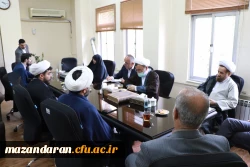 نشست صمیمی  معاون ستاد اقامه نماز کشور در پردیس دکتر شریعتی ساری   2