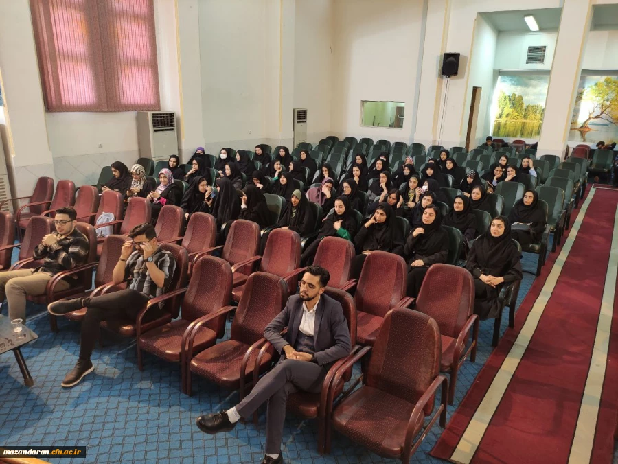 برگزاری کارگاه آموزشی  بررسی شعر معاصر  دردانشگاه فرهنگیان  مازندر ان   2