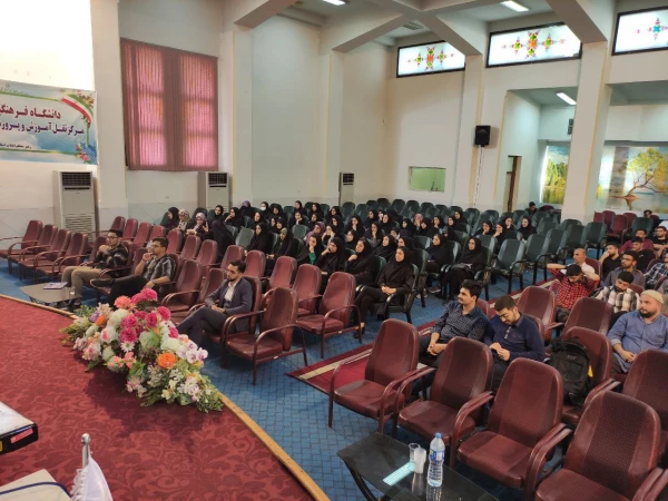 برگزاری کارگاه آموزشی  بررسی شعر معاصر  دردانشگاه فرهنگیان  مازندر ان   3