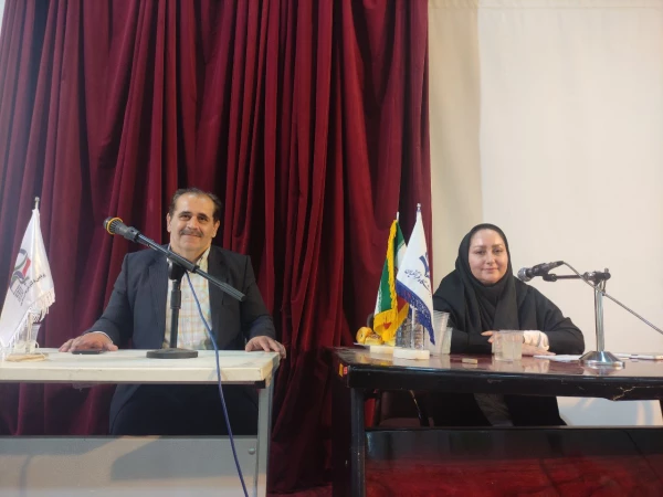 برگزاری کارگاه آموزشی  بررسی شعر معاصر  دردانشگاه فرهنگیان  مازندر ان   6