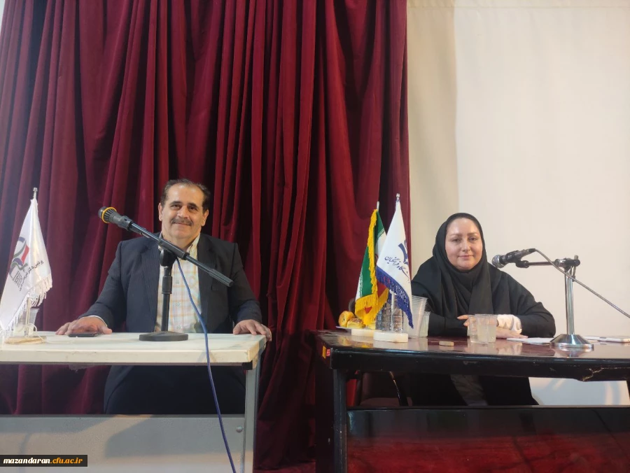 برگزاری کارگاه آموزشی  بررسی شعر معاصر  دردانشگاه فرهنگیان  مازندر ان   6