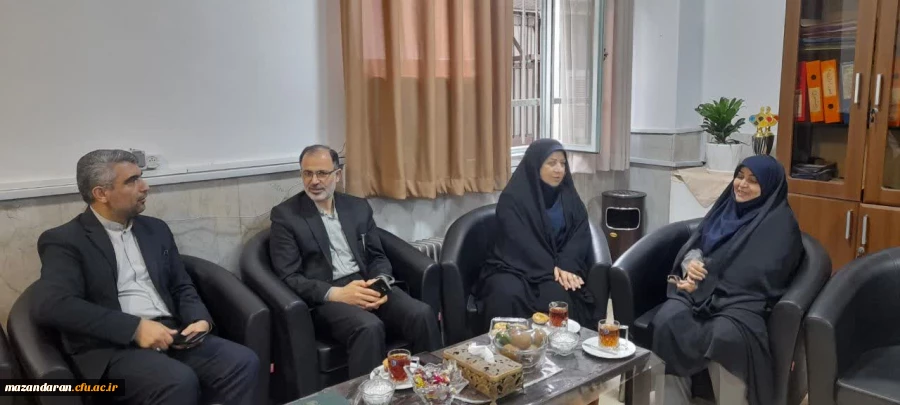 حضور معاونت پرورشی اداره کل آموزش و پرورش مازندران به منظور تبریک هفته معلم در پردیس فاطمه الزهرا (س) ساری 2