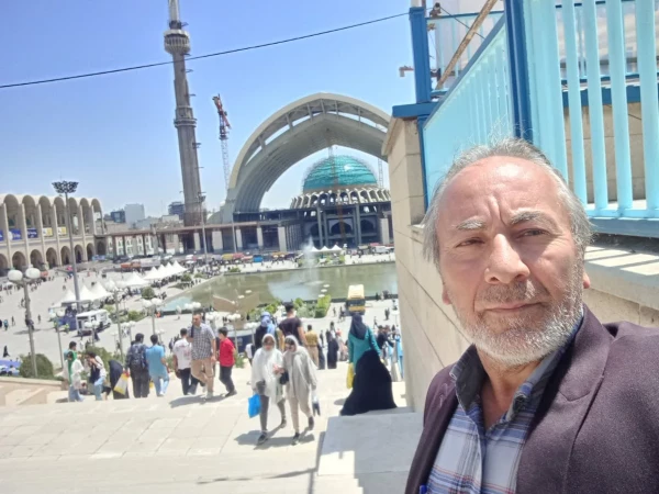 بازدید دانشجویان به همراه ریاست محترم پردیس فاطمه الزهرا (س) ساری 2