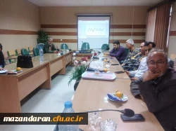 جلسه شورای اداری با حضور جناب آقای دکتر مهدوی ریاست محترم دانشگاه فرهنگیان مازندران 4