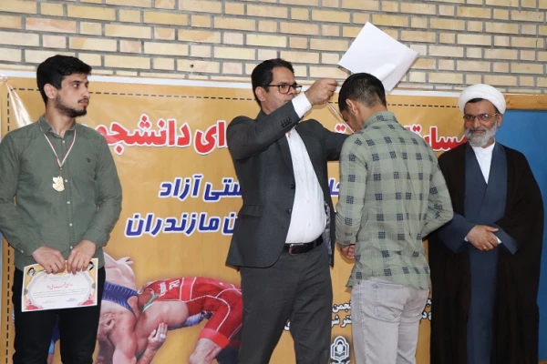 مراسم تقدیر از نفرات برتر مسابقات جام شهدای دانشجو 5