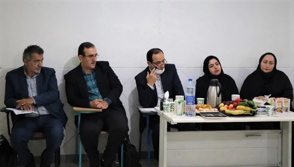 برگزاری جلسه دفاع از پایان نامه در مقطع کارشناسی ارشد ادبیات 3