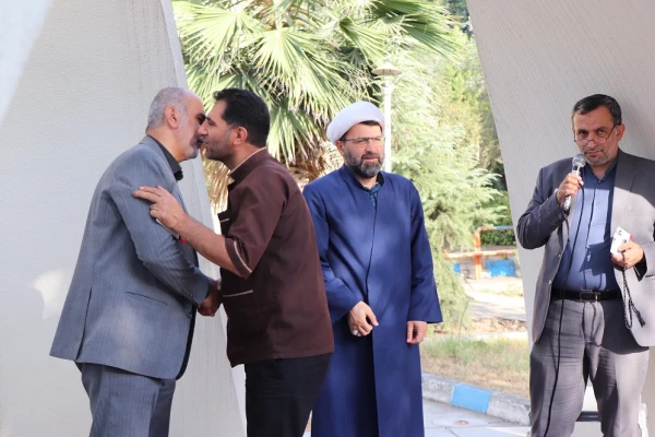 مراسم هفتگی زیارت عاشورا در جوار مزار شهید  گمنام 5